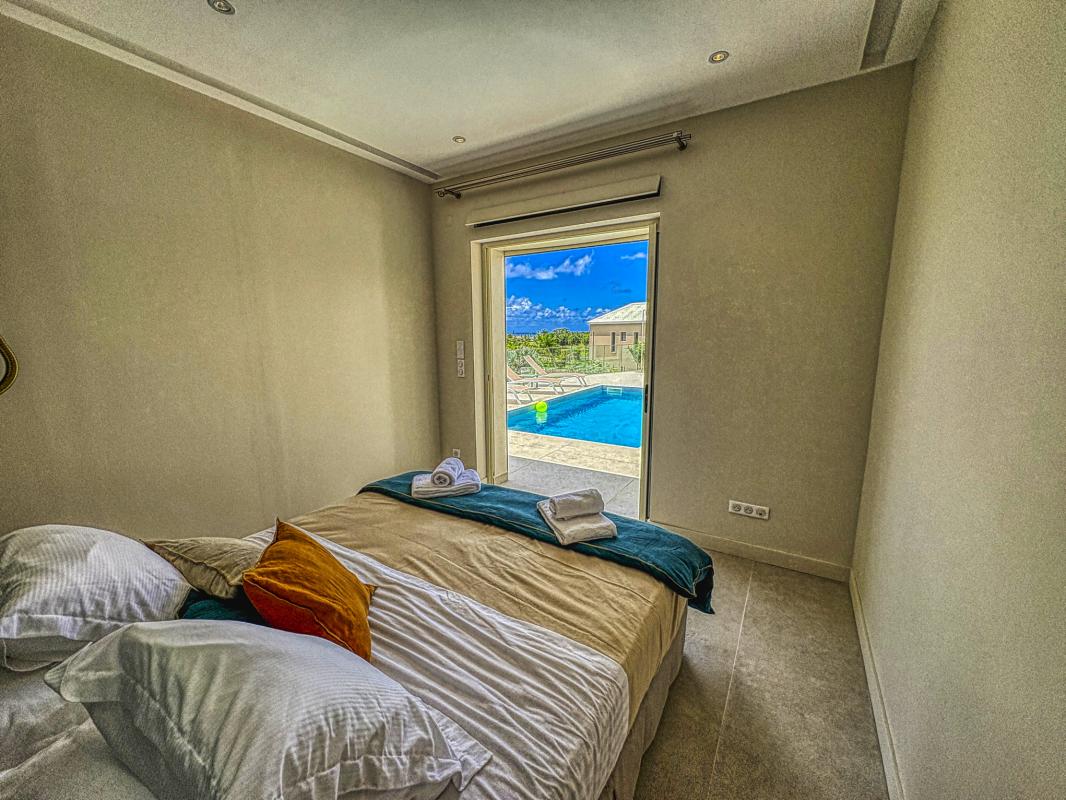 33.Location villa piscine vue mer Saint François Guadeloupe_Chambre 3_ 33.Location villa piscine vue mer Saint François Guadeloupe_Chambre 3_